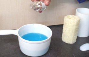 Añadiremos la esencia aromatica al gusto.. añadiremos la esencia aromática a la base en la cantidad que queramos..