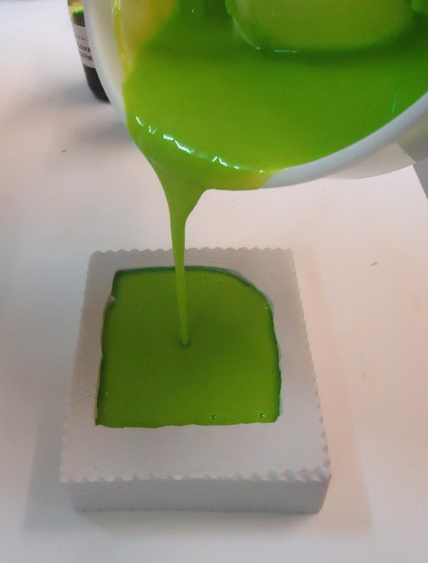 Paso 6 Hacer pastillas de Jabón Navidad Paso 6 Hacer pastillas de Jabón Navidad