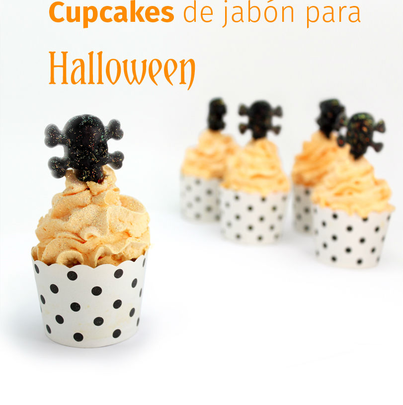 Manualidades de Halloween: jabón con calaveras y forma de cupcake